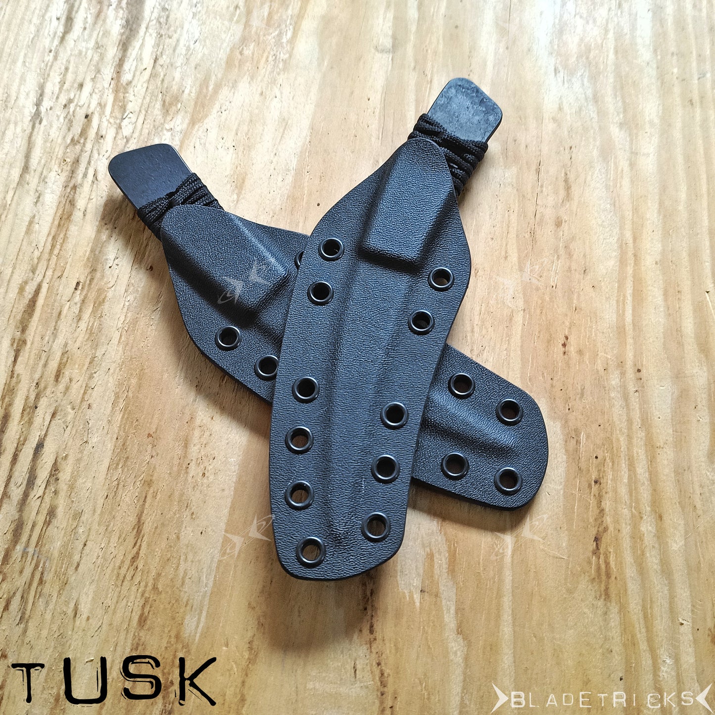 BLADETRICKS GEN 2 TUSK KNIFE, CORD WRAPPED