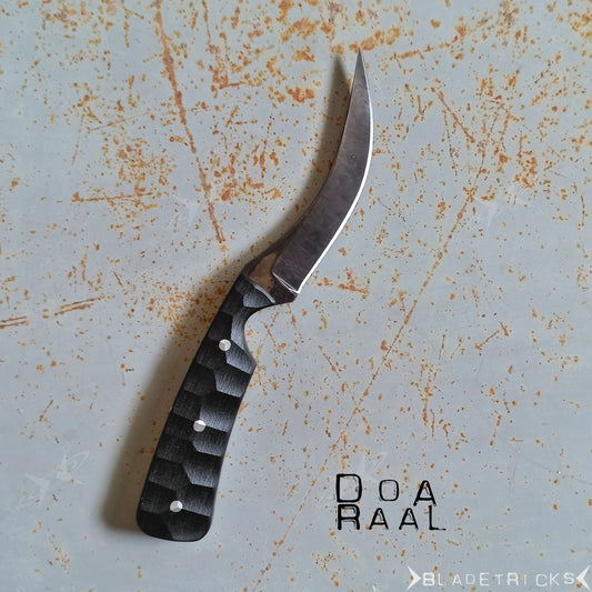 BLADETRICKS CUSTOM DOA RAAL KNIFE, BLACK G10