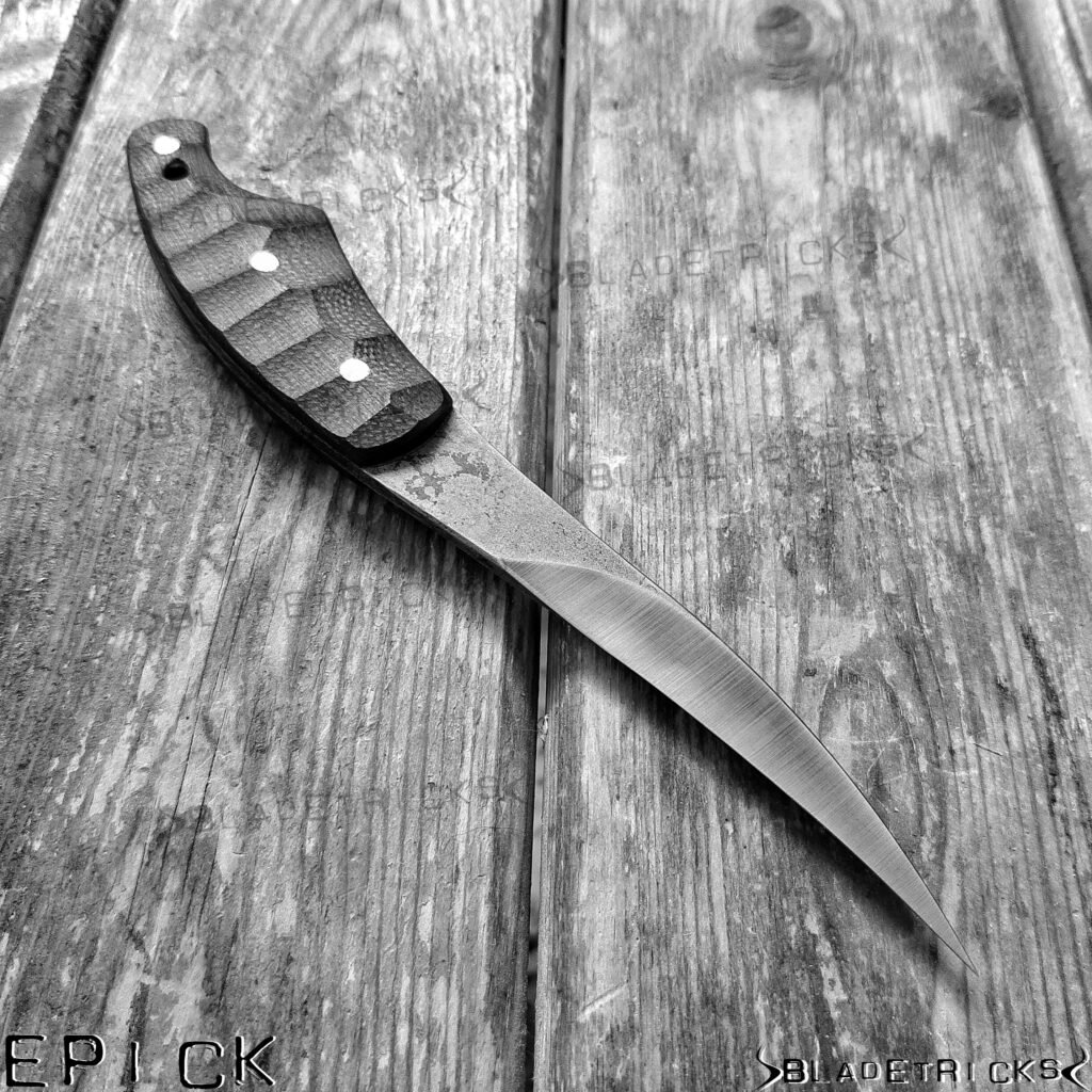 Pikal: N° 1 (?) Knife Fighting Technique? 5 Epick Bladetricks Pikal Blade