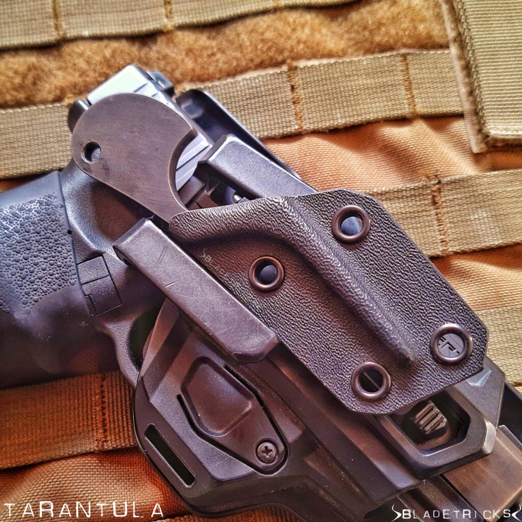 glock holster draw and Tarantula Push Dagger sheath draw
